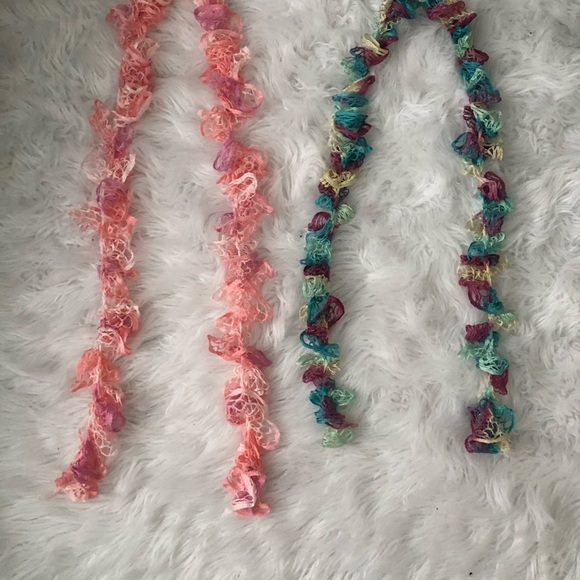 2 handmade scarves - Picture 5 of 6